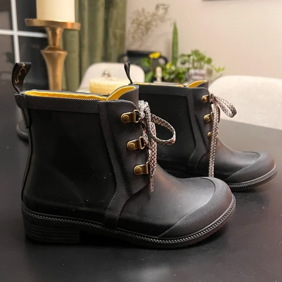 DARLING Black Joules Wellies - Never Been Worn! - Picture 1 of 12